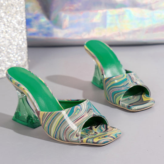Damen Modische Plateau-Sandalen mit einer eleganten Marmor-Optik und komfortablem Fußbett