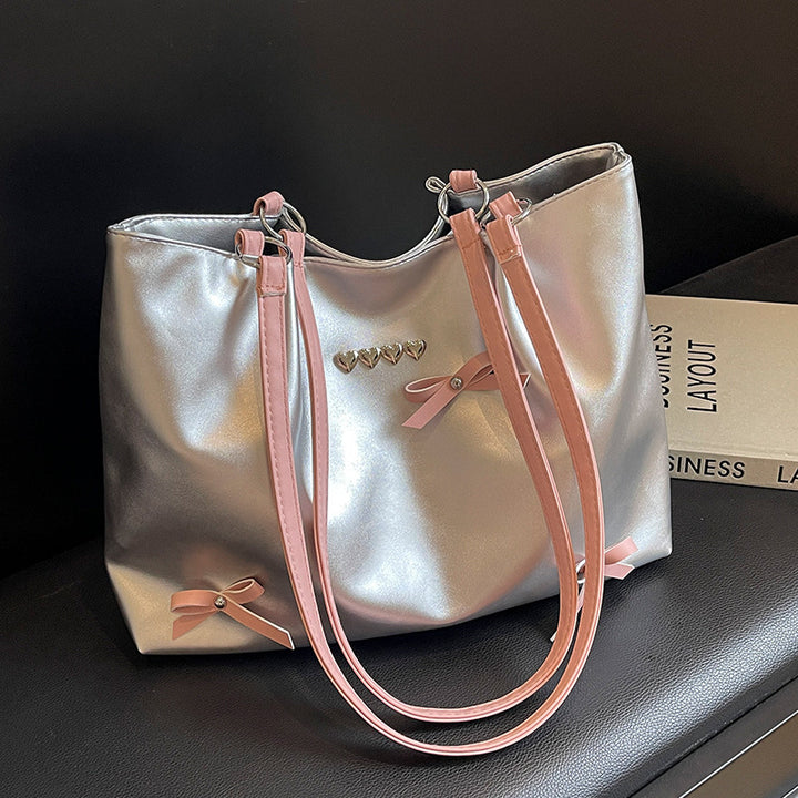 Damen Tragetasche mit eleganten Detail und hochwertigem Obermaterial Nord Taschen