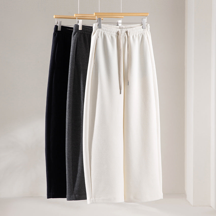 Damen Weite Sweatpant mit elastischem Bund, Kordelzug und seitlichen Eingrifftaschen Nord Taschen