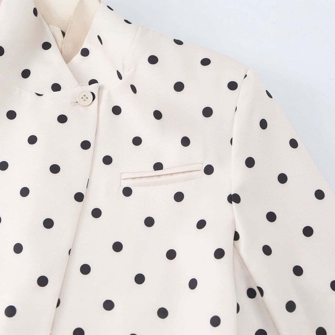Damen Gepunkteter Boxy‑Blazer mit Stehkragen und Pattentaschen Nord Taschen