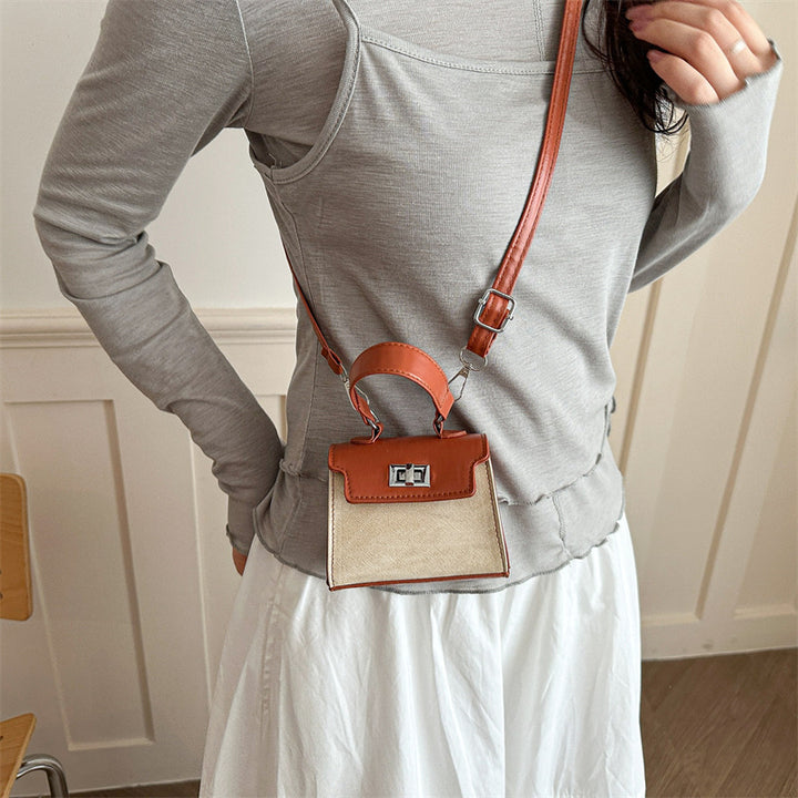Damen Mini-Handtasche mit luxuriösem Lederlook und praktischen Tragegriffen Nord Taschen