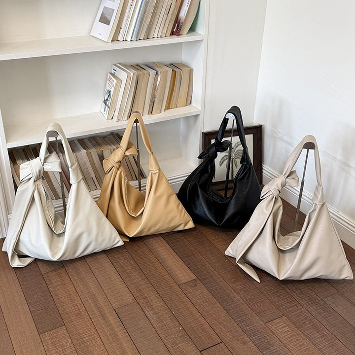 Damen Hobo-Tasche aus weichem Kunstleder mit formschönem Design Nord Taschen
