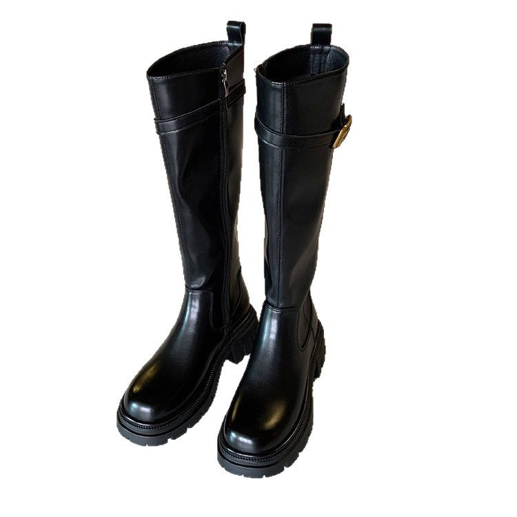 Damen Kniestiefel mit profilierter Lug‑Sohle und dekorativem Schnallenriemen Nord Taschen