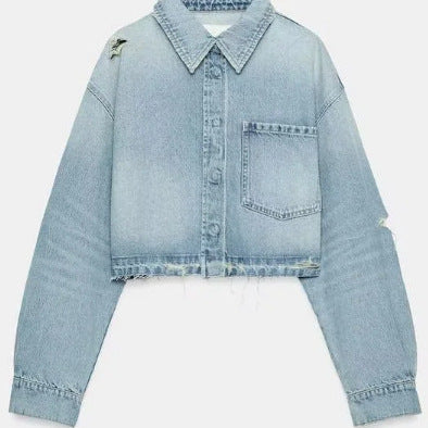 Damen Cropped Jeansjacke im Boxy‑Cut mit fransigem Saum und aufgesetzter Brusttasche Nord Taschen