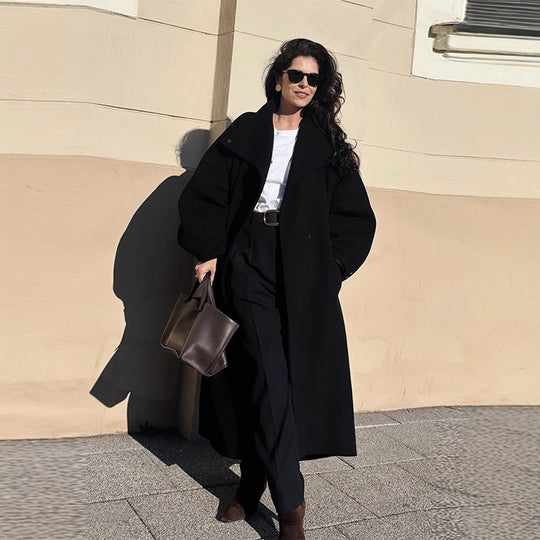 Damen Mantel im minimalistischen Midi‑Schnitt mit Stehkragen und verdeckter Knopfleiste Nord Taschen