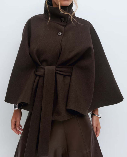 Damen Kurzcape-Mantel mit Stehkragen, Oversize-Ärmeln und Bindegürtel Nord Taschen