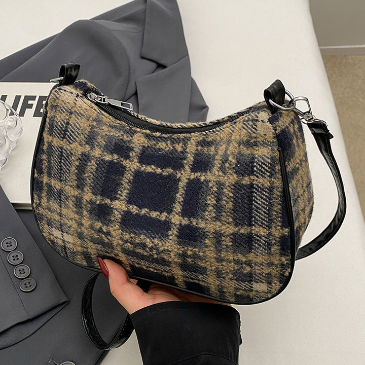 Damen Umhängetasche mit kariertem Design und weichem Obermaterial Nord Taschen