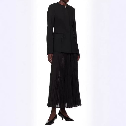 Damen taillierter Einreiher-Blazer mit Rundhalsausschnitt, verdeckter Knopfleiste und Pattentaschen Nord Taschen