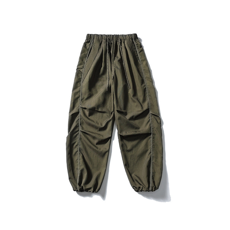 [Herren] weit geschnittene Nylon-Joggerhose im Utility-Stil mit Tunnelzugbund, Kontrastpaspel und elastischen Knöchelabschlüssen Nord Taschen