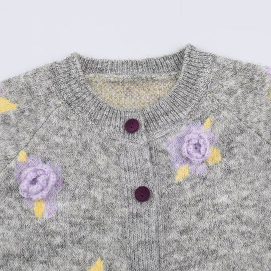 Damen Feinstrick-Zweiteiler Cardigan mit Blumen-Jacquard und tailliertem A-Linien Strickrock Nord Taschen
