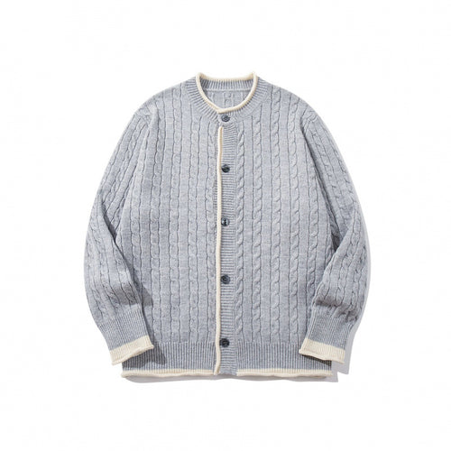 Unisex Feinstrick-Cardigan mit Zopfmuster, Rundhalsausschnitt und Kontrastblende Nord Taschen