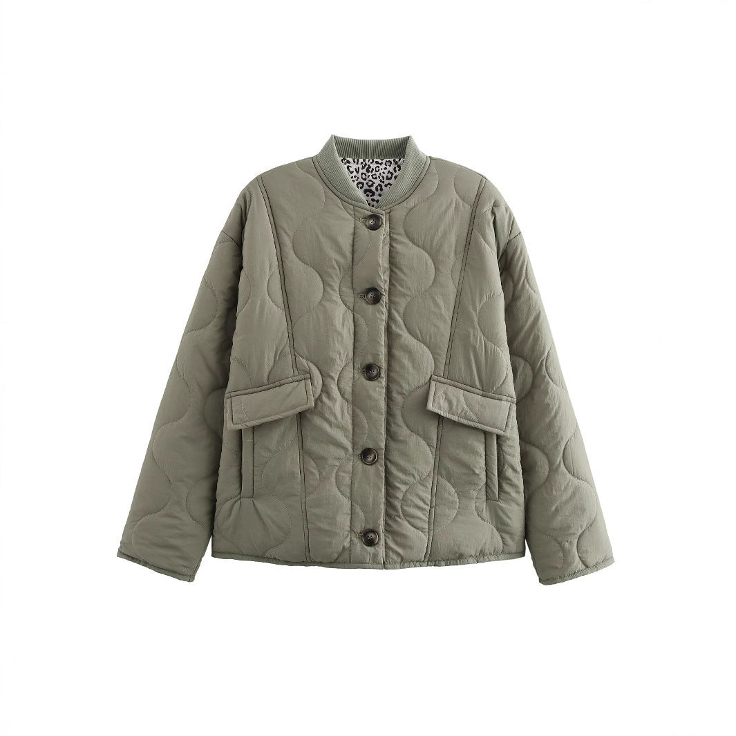 Damen Gepolsterte Steppjacke im Boxy‑Schnitt mit Rundhalsausschnitt und aufgesetzten Taschen Nord Taschen