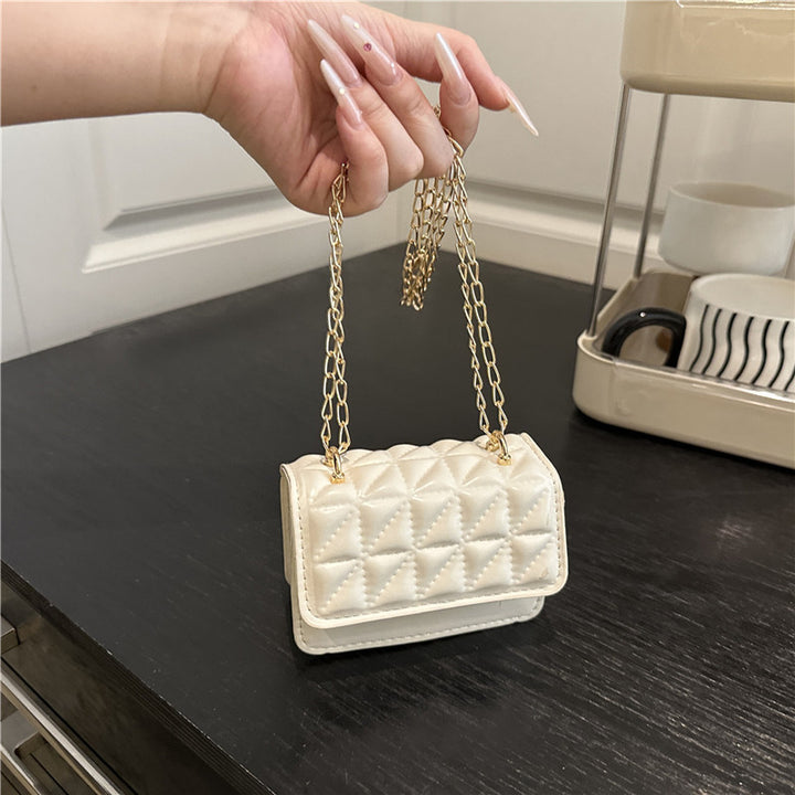 Damen elegante Clutch im strukturierten Design Nord Taschen