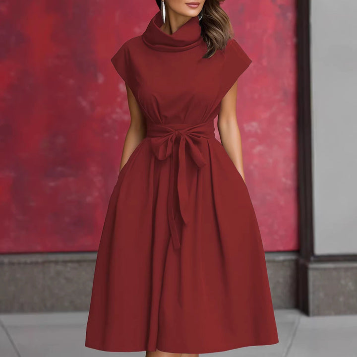 Damen Kleid mit schicker, geraffter Kapuze und praktischen Taschen
