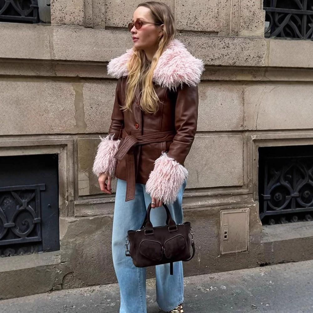 Damen Taillierte Lederimitatjacke mit Bindegürtel, opulentem abnehmbarem Faux-Fur-Schalkragen und Fellmanschetten Nord Taschen