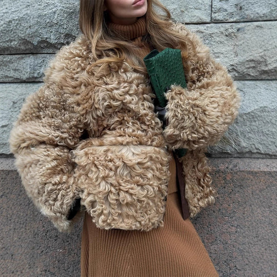 Damen Kurzjacke aus lockigem Teddy-Kunstfell mit Oversize-Schnitt Nord Taschen