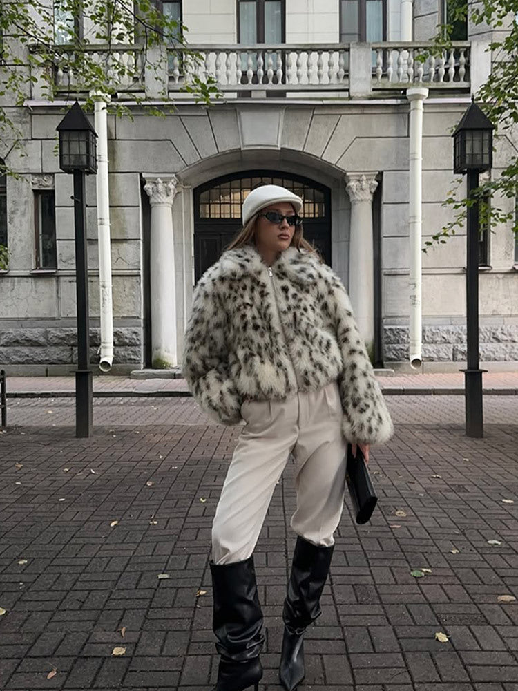 Damen Kurzjacke Bomber aus Kunstfell mit Dalmatiner‑Muster und Stehkragen Nord Taschen