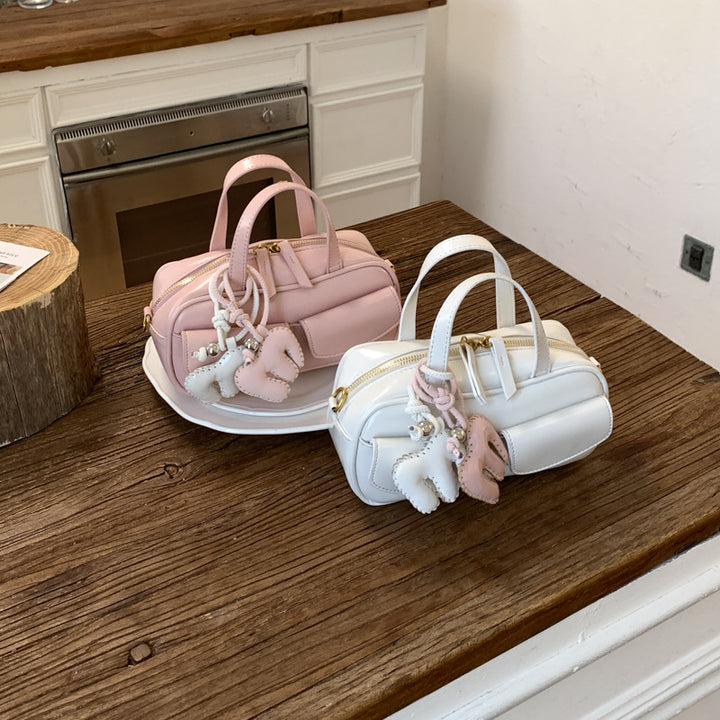 Damen verspielte Mini-Handtasche mit charmantem Tieranhänger Nord Taschen