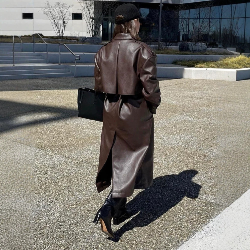 Damen Maxilanger Oversize Kunstleder-Trenchcoat mit weitem Revers und Taillengürtel Nord Taschen