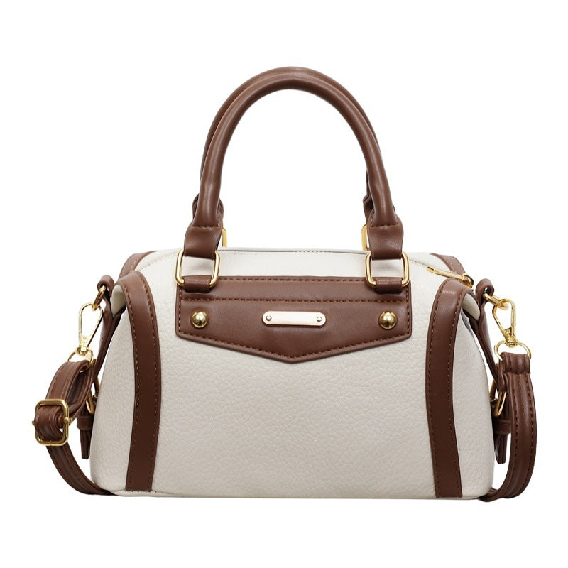Damen Handtasche aus hochwertigem Kunstleder mit elegantem Kettenakzent Nord Taschen