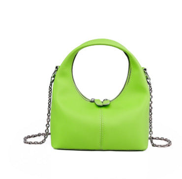 Damen Hobo-Tasche aus hochwertigem Kunstleder mit dekorativem Kettenriemen Nord Taschen