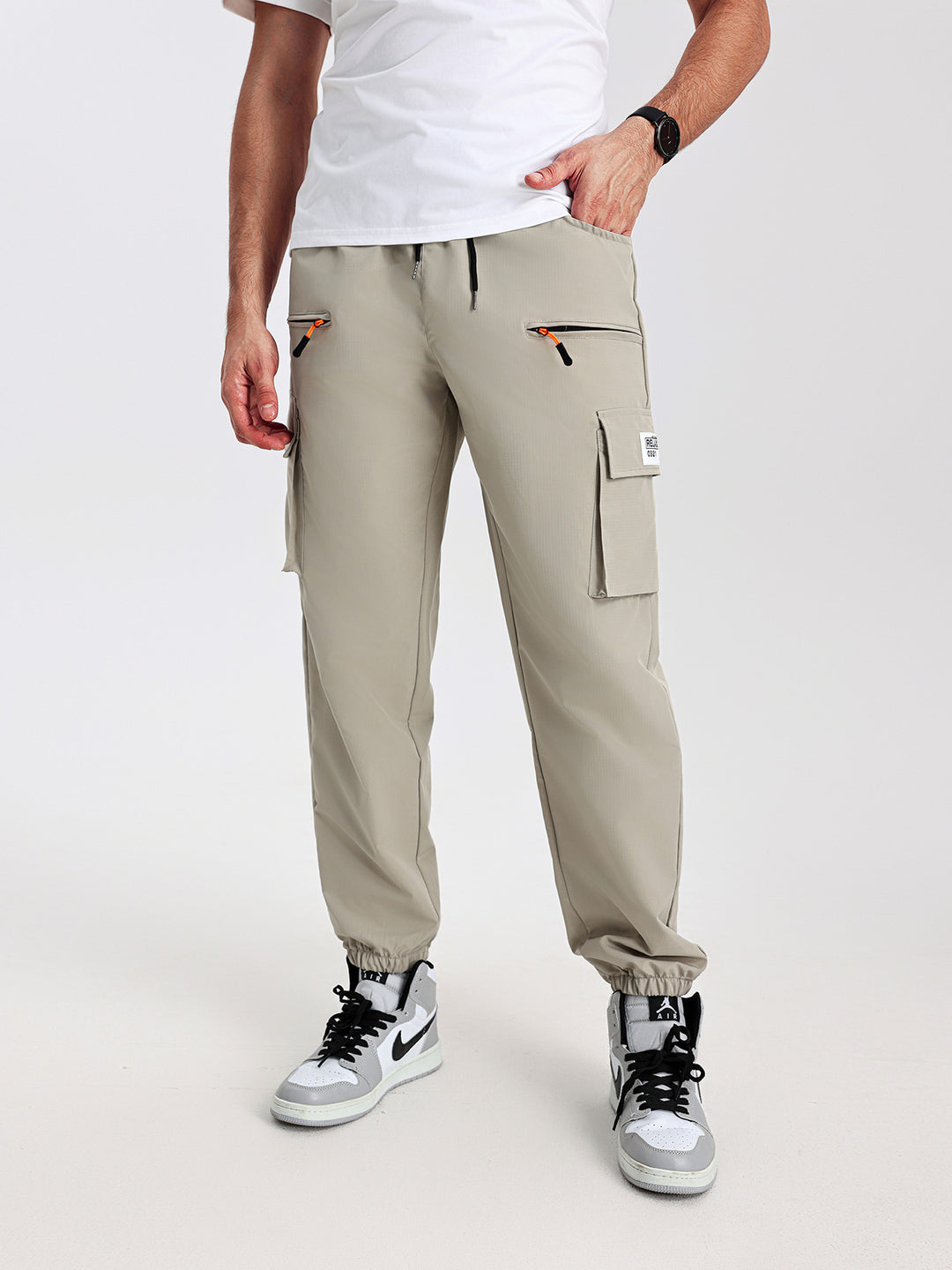 Herren Utility-Cargohose im Joggerstil mit elastischem Bund, Multifachtaschen & Reißverschlusstaschen Nord Taschen