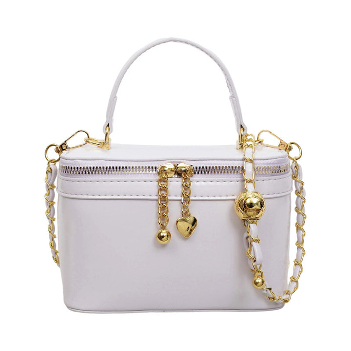 Damen Clutch mit dekorativen Kettenakzenten Nord Taschen