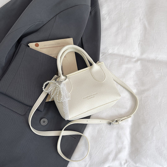 Damen hochwertige Handtasche im eleganten knautschbaren Design Nord Taschen