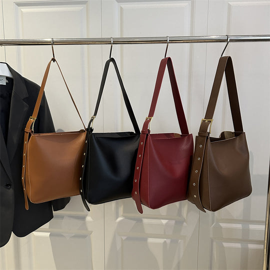 Damen Schultertasche mit verstellbarem Riemen und elegantem Design Nord Taschen