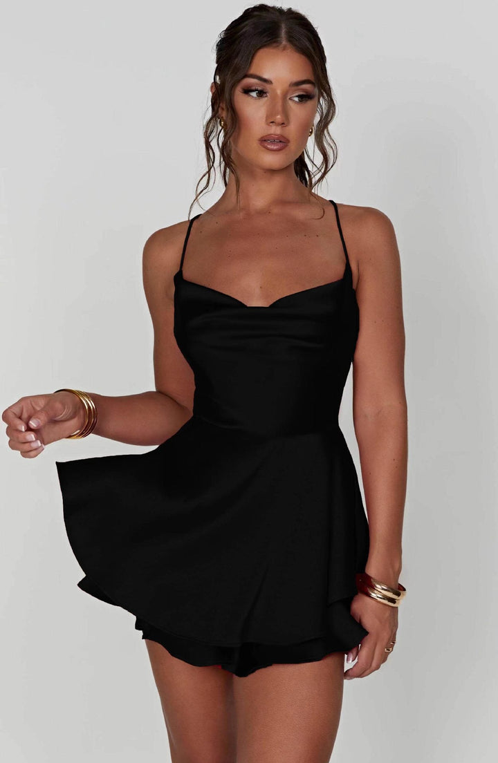 Damen Satin Minikleid mit schwingendem Rock und feinen Spaghettiträgern