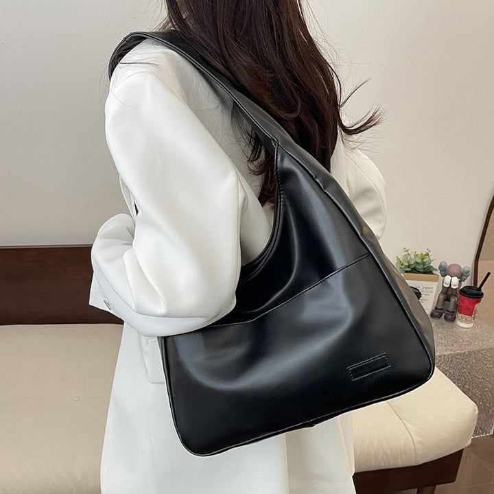 Damen Hobo-Tasche aus hochwertigem, geschmeidigem Kunstleder mit vielseitigen Trageoptionen Nord Taschen