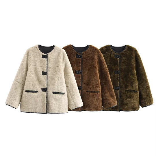 Damen Boxy-Teddyjacke im Faux-Shearling mit Rundhals, Knopfverschluss und Lederpaspeln Nord Taschen