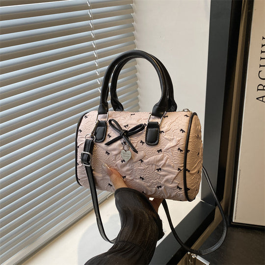 Damen modische Handtasche mit floralem Design und hochwertigen Akzenten Nord Taschen