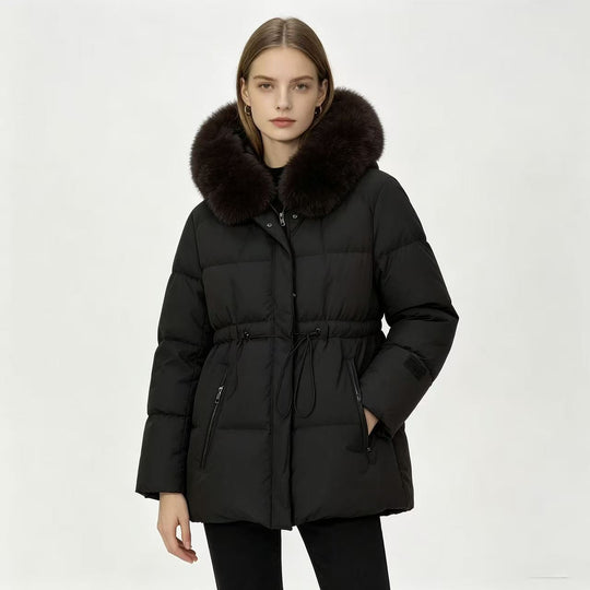 Damen nan kurze wattierte Steppjacke mit Kordelzugtaillierung und voluminösem Fellkragen Nord Taschen