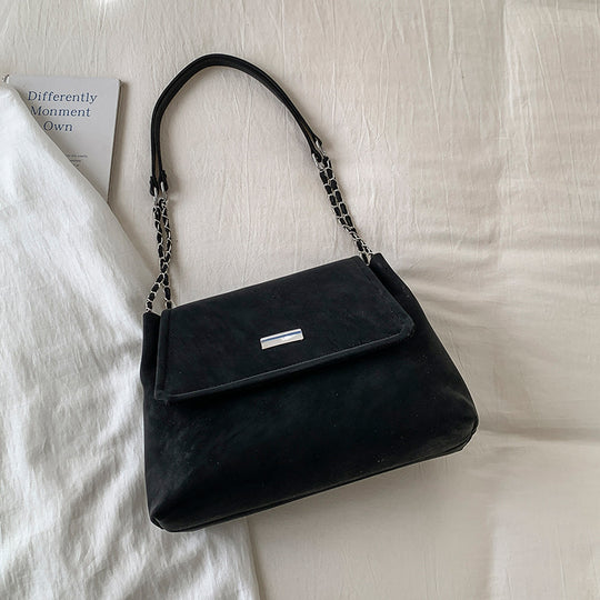 Damen Umhängetasche aus luxuriösem Kunstleder mit eleganter Kettenverzierung Nord Taschen