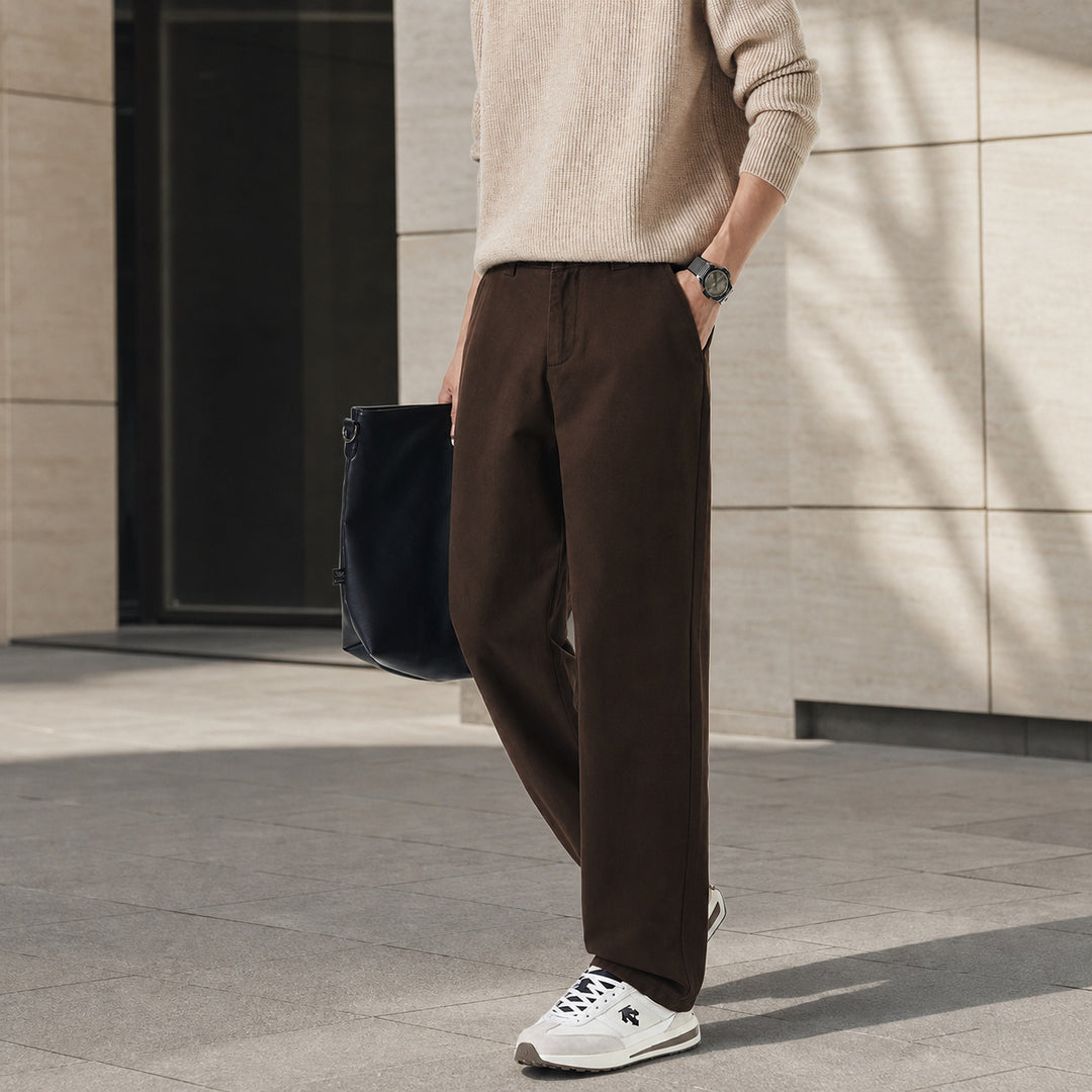 Herren Weitgeschnittene Freizeithose mit geradem Bein und seitlichen Eingrifftaschen Nord Taschen
