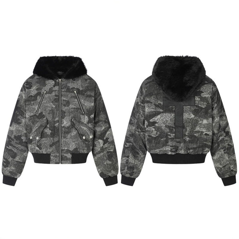 Damen wattierte Bomberjacke mit Kunstfellkapuze, Rosen‑Jacquard und Zipper‑Details Nord Taschen