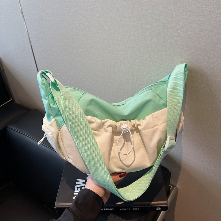 Damentasche mit innovativem Kordelzug und praktischem Innenlayout Nord Taschen