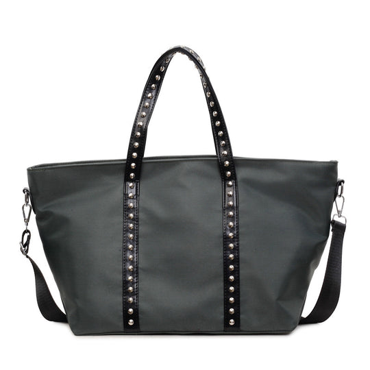 Damen elegante Shopper-Tasche mit Nieten und verstellbarem Schulterriemen Nord Taschen