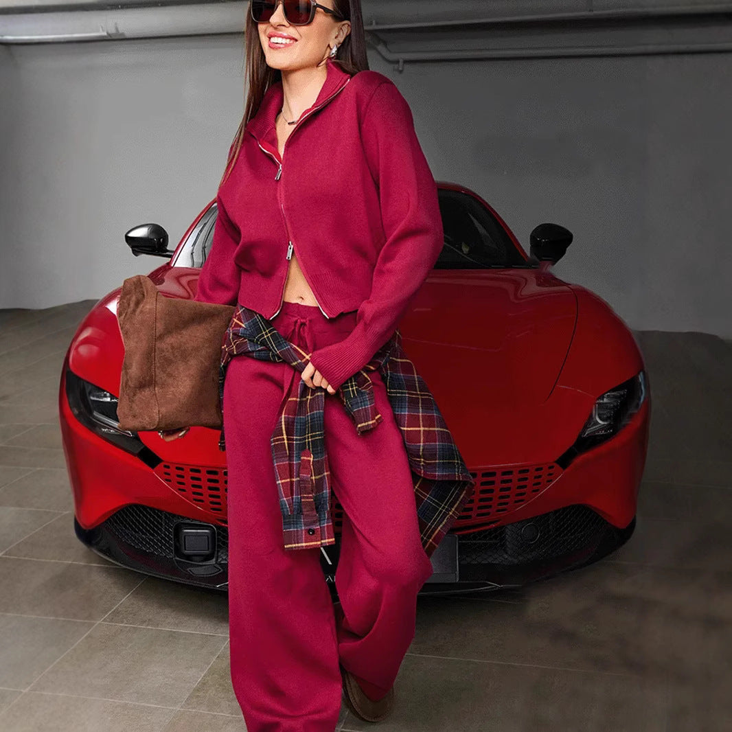 Damen Feinstrick-Zweiteiler mit taillierter Zip-Kapuzenjacke und weiten High‑Waist Kordelhose Nord Taschen