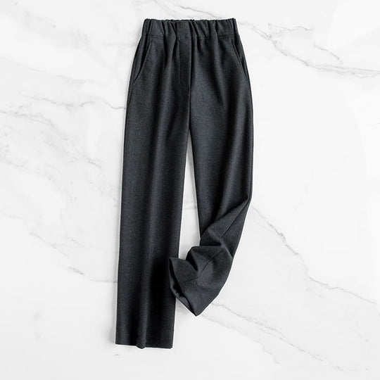 Damen Bequeme und stylische Stoffhose Nord Taschen