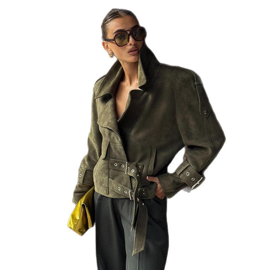 Damen Kurzjacke aus Veloursleder-Optik mit Taillengürtel, Schnallen & Oversize-Kragen Nord Taschen