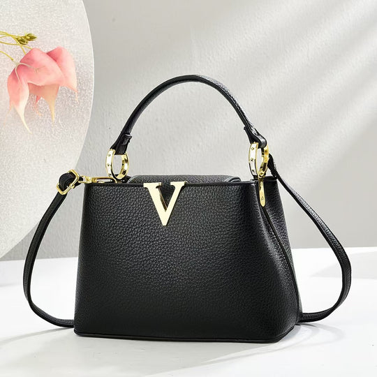 Damen stilvolle Handtasche mit goldenen Akzenten und verstellbarem Schulterriemen Nord Taschen