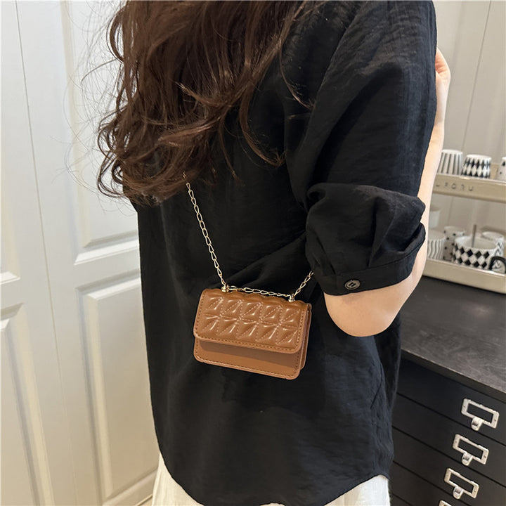 Damen elegante Clutch im strukturierten Design Nord Taschen