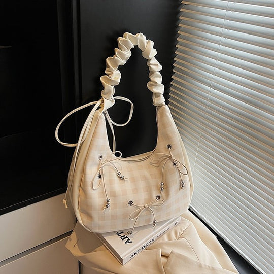 Damen Hobo-Tasche mit dekorativem Kordelzug und glänzenden Akzenten Nord Taschen