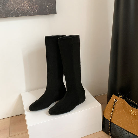 Damen Kniehohe Stiefel mit flacher Sohle und schlanker Schaftform Nord Taschen