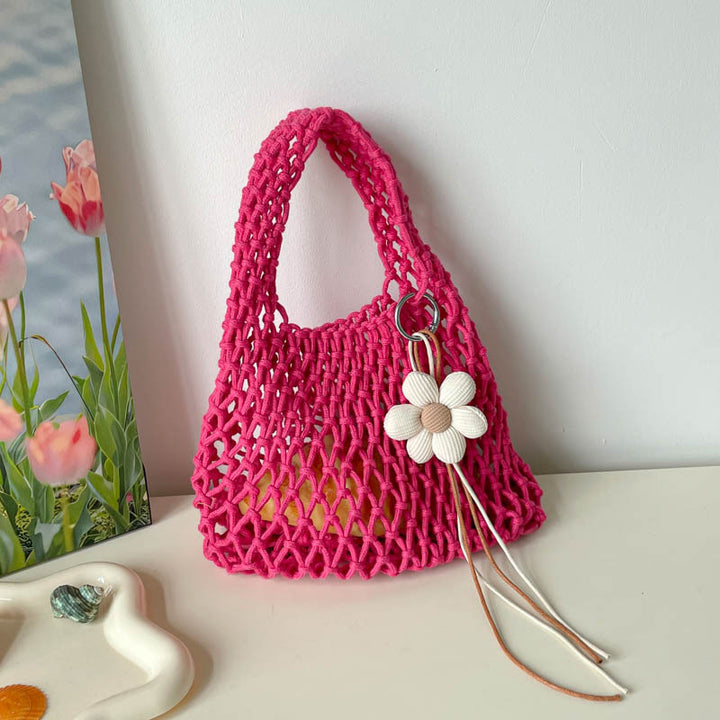 Damen Handtasche im modernen Makramee-Design mit blumenförmigem Anhänger Nord Taschen