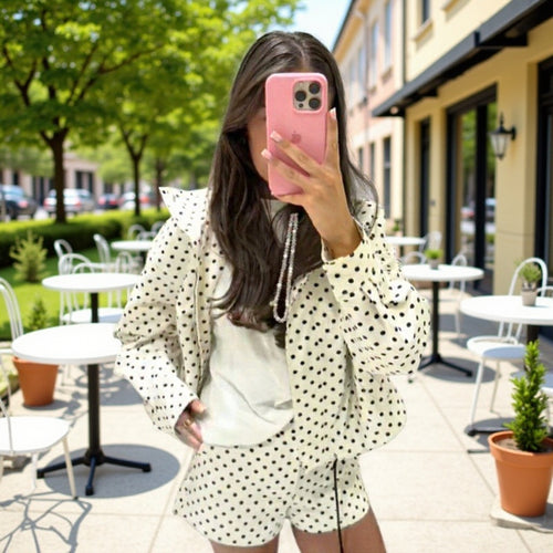 Damen Zweiteiliges Gepunktetes Blazer- und Shorts-Set mit Volumenärmeln und hoher Taille Nord Taschen