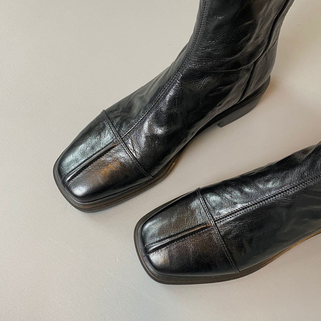 Damen Lederstiefel mit quadratischer Zehenpartie und profilierter Gummisohle Nord Taschen
