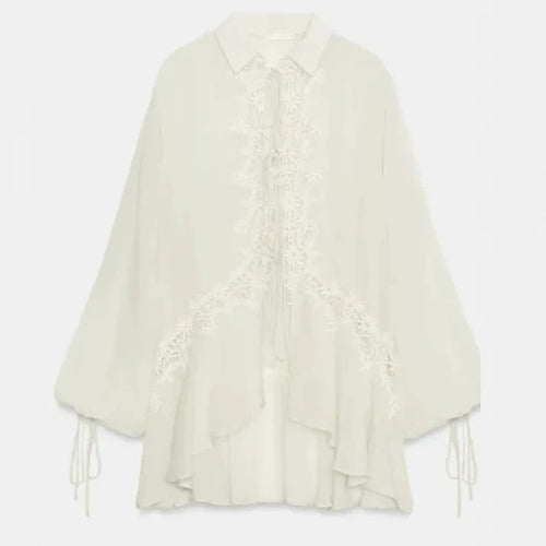 Damen Romantische Tunika‑Bluse mit Spitzenapplikation, Volantsaum und Ballonärmeln Nord Taschen